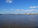 Mississipi und Stadtpanorama von Memphis mit Pyramid und Hernando-de-Soto-Brücke