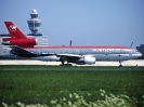 N220NW, Amsterdam Schiphol Airport, Mai 2001