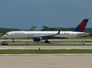 N672DL, Orlando International Airport, Juli 2014