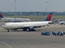 N812NW, Amsterdam Schiphol Airport, Juni 2014